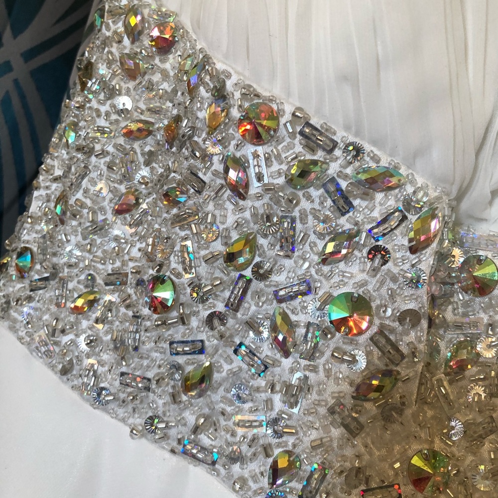 White Bedazzled Marilyn Monroe style halter gown - Picture 4 of 13